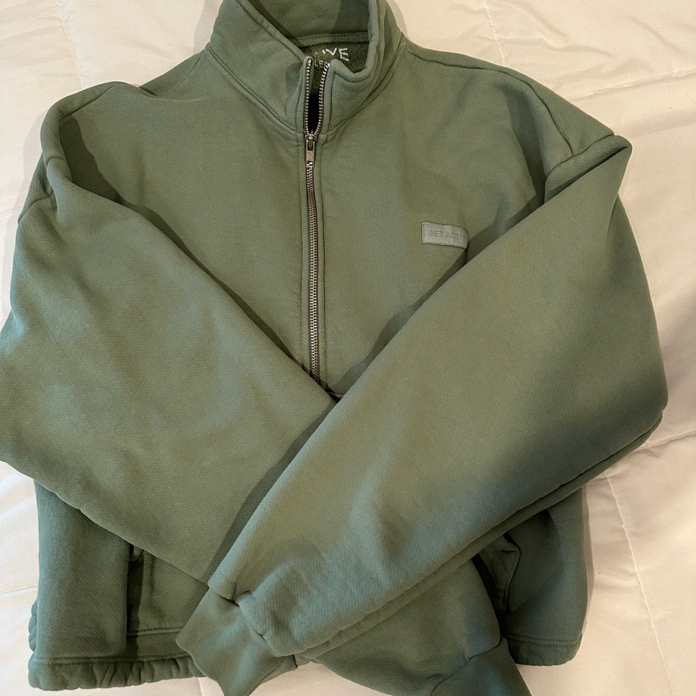 SET Active 1/2 Zip Sweatshirt in the color Meadow